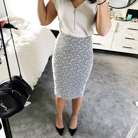 Zara Dresses & Skirts - Zara Pencil Skirt